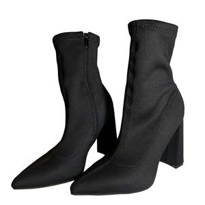 BAMBOO Pointed stretch sock boots size 7.5